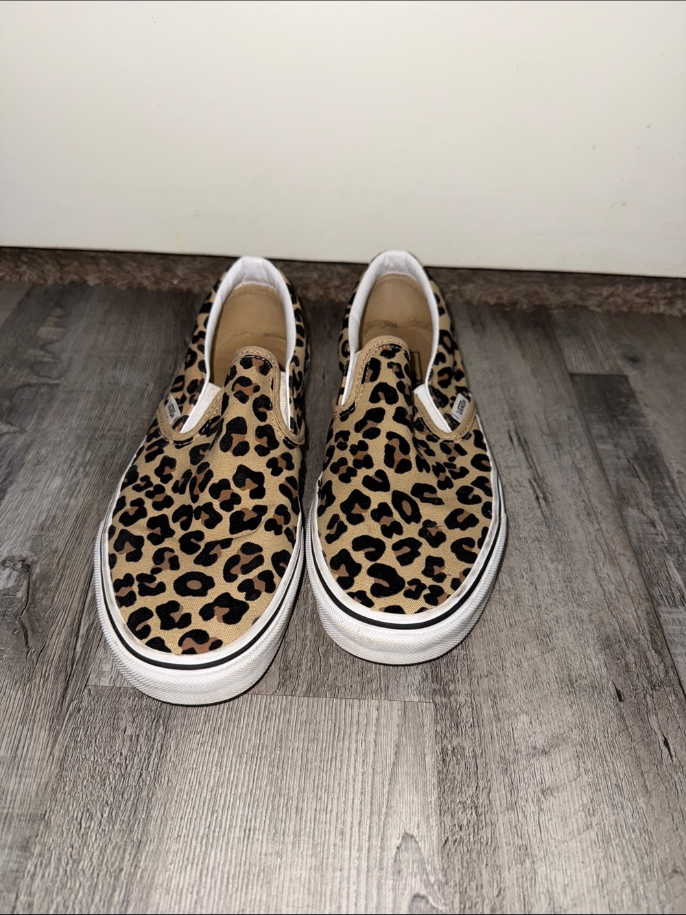 Vans Womens Slip-On Leopard Print Sneakers - Tan & Black